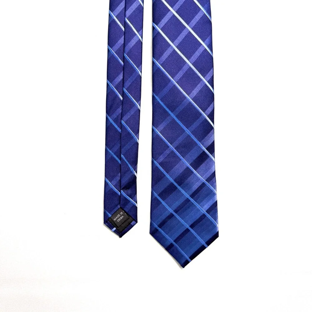Kenneth Cole Reaction Mens Blue Plaid Striped 100% Silk Necktie Formal Business